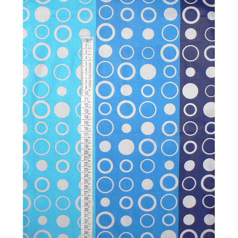 Bavlněná látka 71x30cm kolečka na modré zbytek na patchwork (E240)