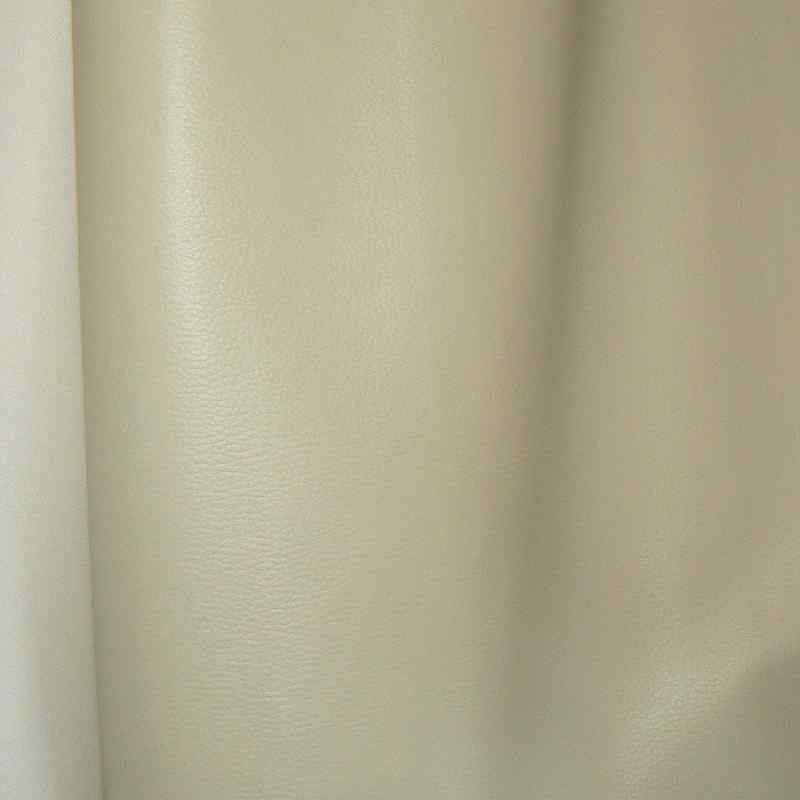 KK153/1 II. jakost překlady Koženka zbytek 46x140cm koženka krémovoperlová