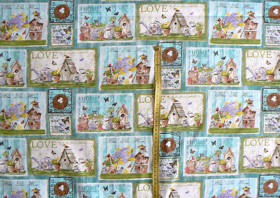 Bavlněná látka 56x68cm love home na modré zbytek na patchwork (H14)