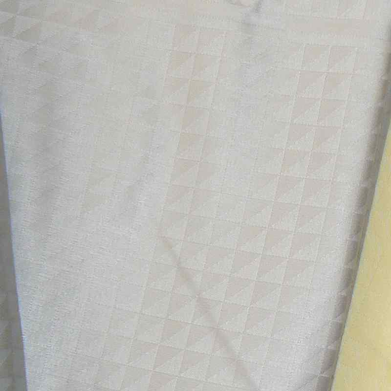 DA1052 Exkluzívní bavlněná látka triangel šedá - damašek 43x280cm