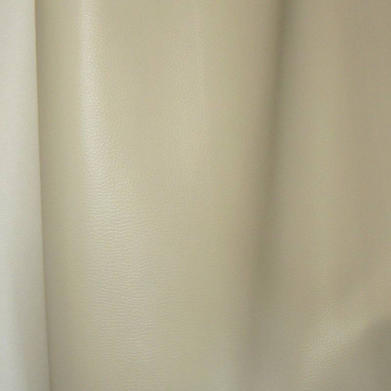 KK153/1 II. jakost překlady/přišpin Koženka zbytek 45x69cm koženka krémovoperlová