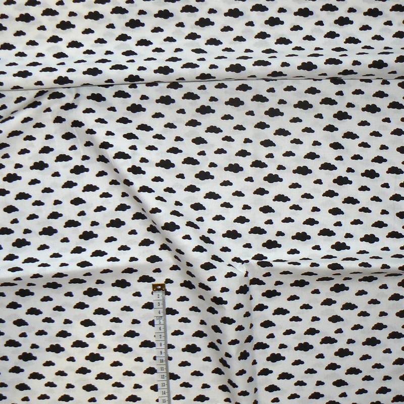 0814/1Bavlněná látka plátno 22x79cm malé mráčky na bílé