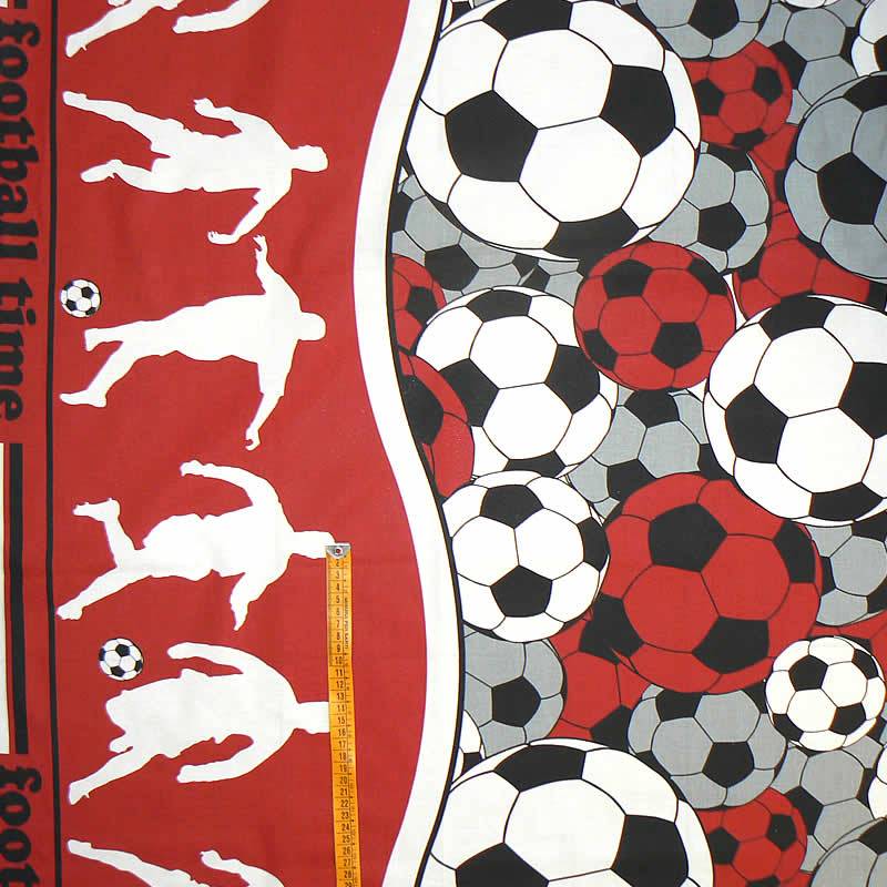 3S15 Bavlněná látka 150x50cm fotbalisté červená zbytek na patchwork (1P129)