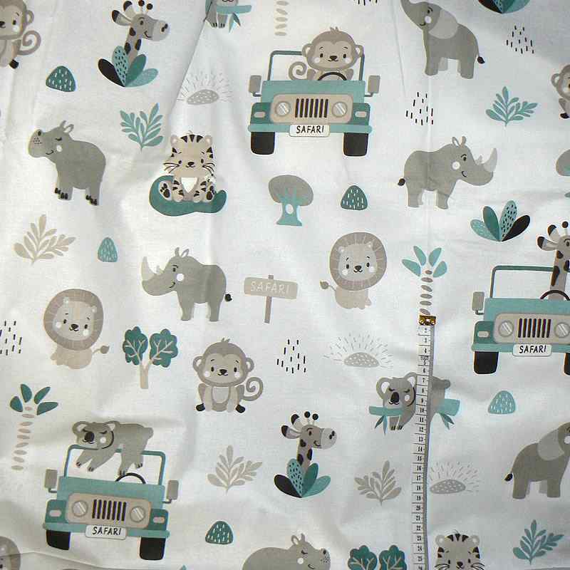 01004/1 Bavlněná látka 79x68cm lvi auta safari zbytek na patchwork