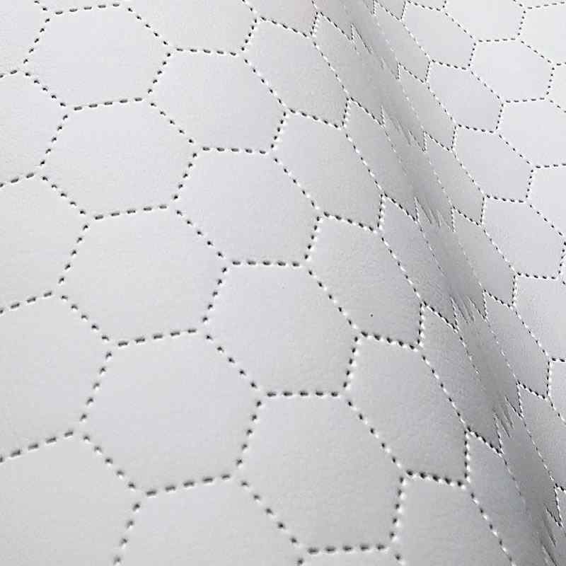 KK375/1 Exkluzívní koženka zbytek 37x140cm koženka plástev medu hnědá na vatelínu