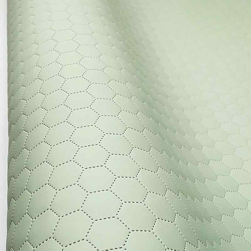 KK327/1 Exkluzívní koženka zbytek 38x140cm koženka plástev medu pistáciová světlá na vatelínu