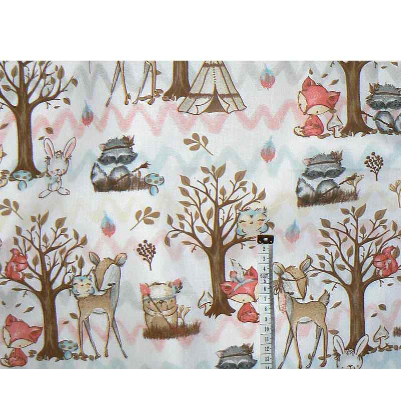 6C56 Bavlněná látka 40x28cm stromy laně zvířátka zbytek na patchwork 