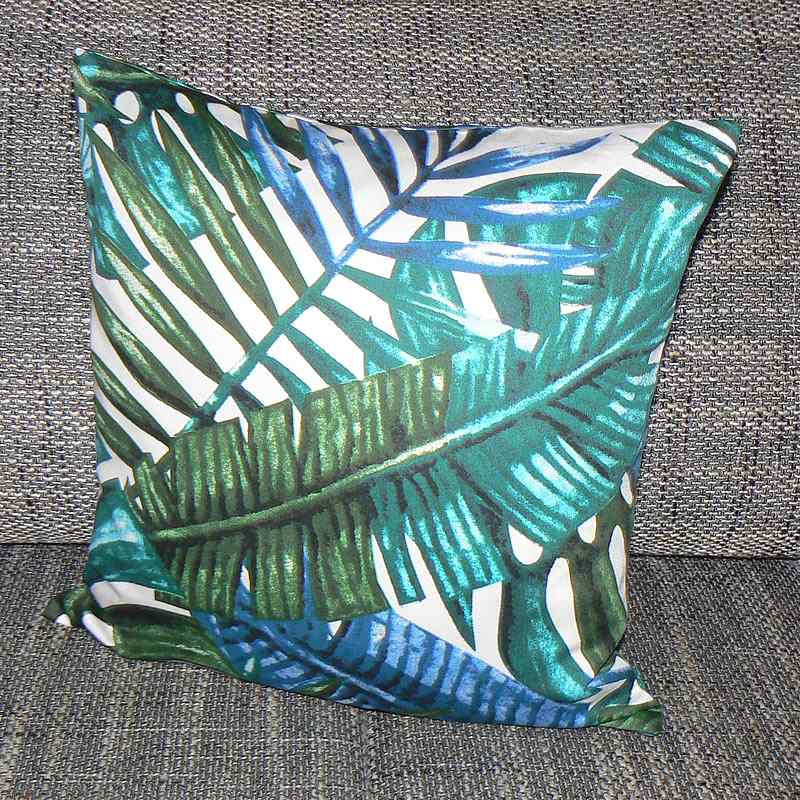 6D55 Bavlněný satén látka 280x50cm monstera listy tmavě modrá (viz peřina) zbytek na patchwork