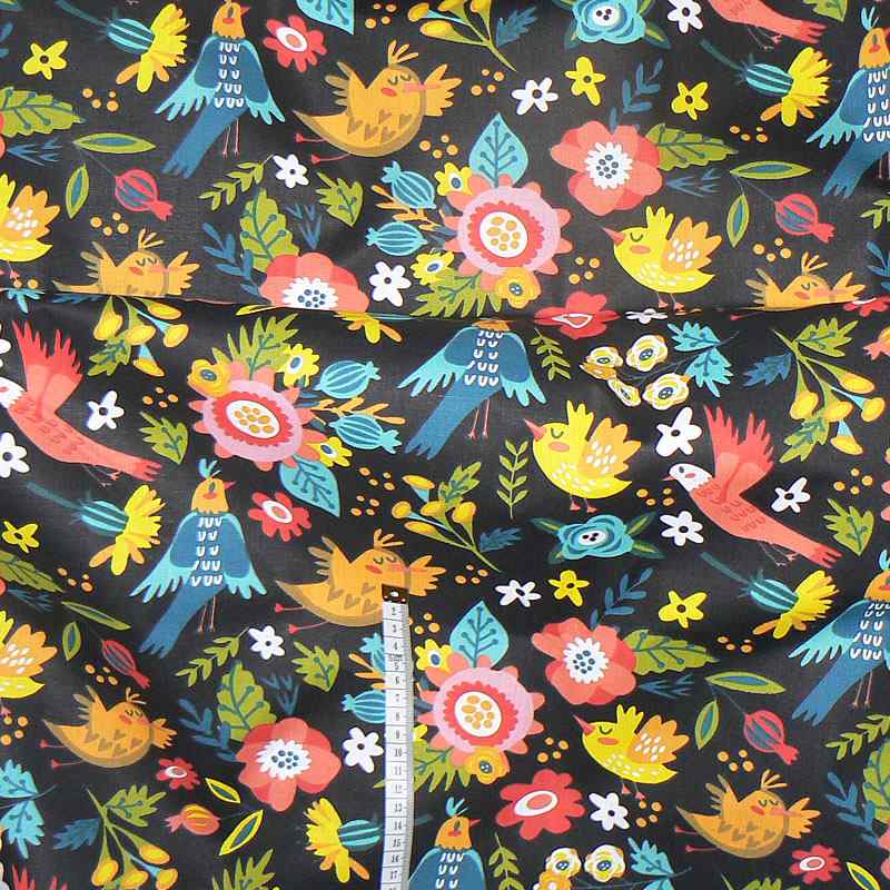 01013/1 Bavlněná látka 67x79cm folklor ptáčci černá zbytek na patchwork