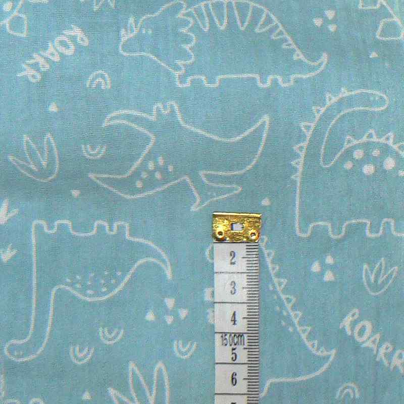 6L136 Mušelín plenkovina bavlněná látka 26x13cm tyrkys dinosauři