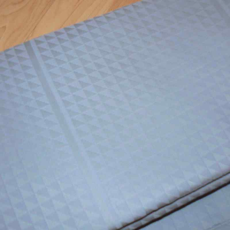 Exkluzívní bavlněná látka damašek 61x270cm triangel modrá (DA132)