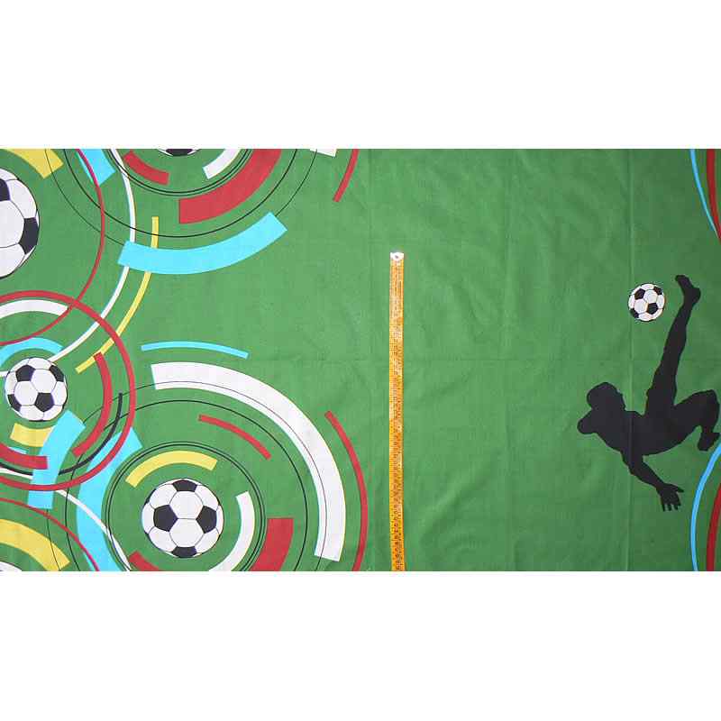 Bavlněná látka 110x150cm fotbalisté zelená vzor zbytek na patchwork (1P91)