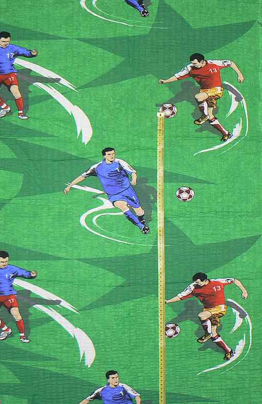 Bavlněný krep fotbalisti zelená 62x140cm na patchwork (v29)
