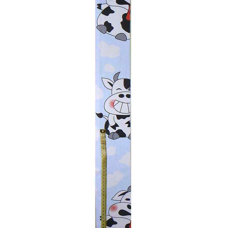 Bavlněná látka 200x6cm kravičky na modré (C49)