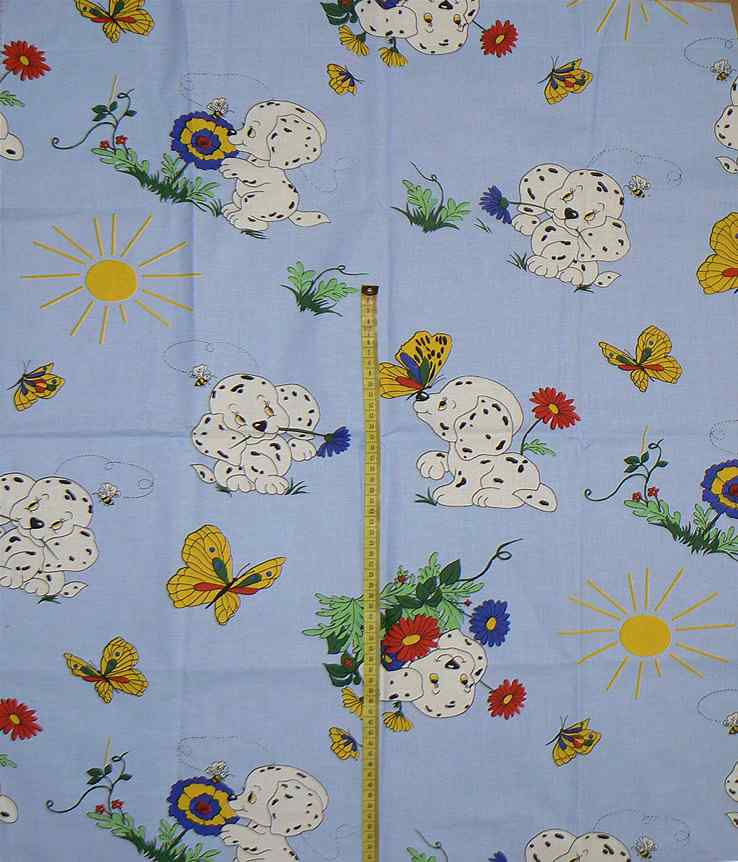 Bavlněná látka pejsci na modré 74x59cm patchwork (T101)