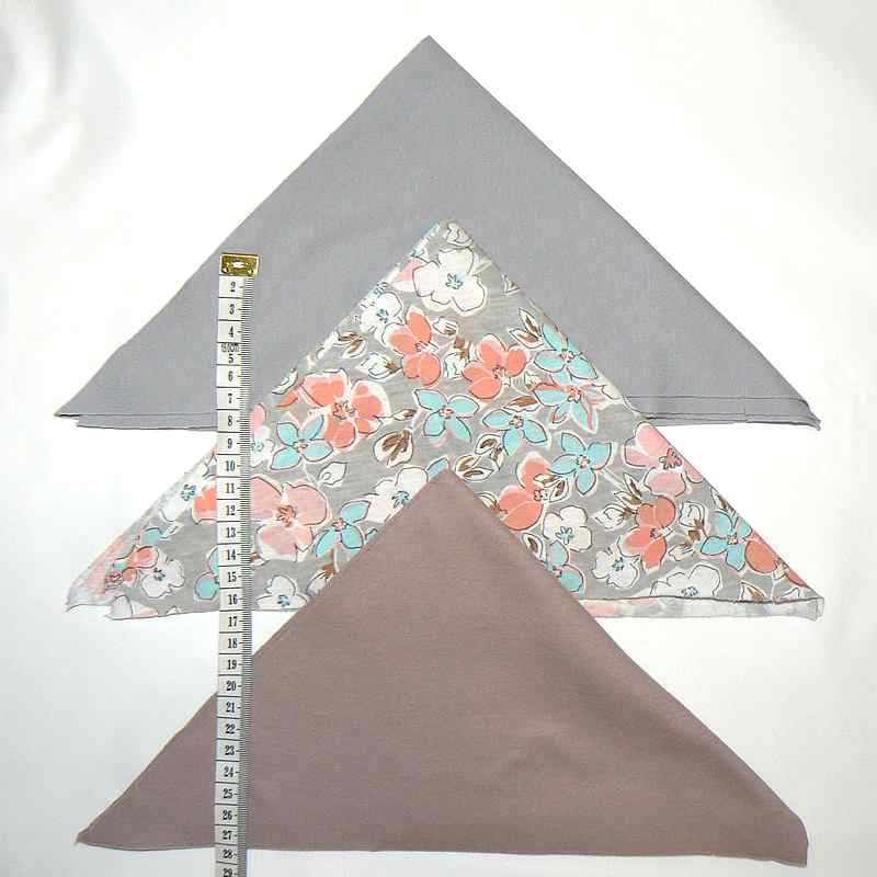 Bal111 Balíček bavlněných látek žerzej (9ks) (34x34x46 3ks hnědá, 3ks šedá, 3ks květy) balíček na patchwork