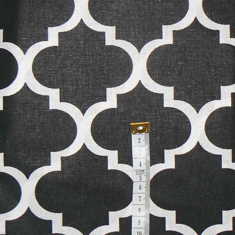 6O20 Bavlněná látka 50x80cm ornamenty černá na patchwork