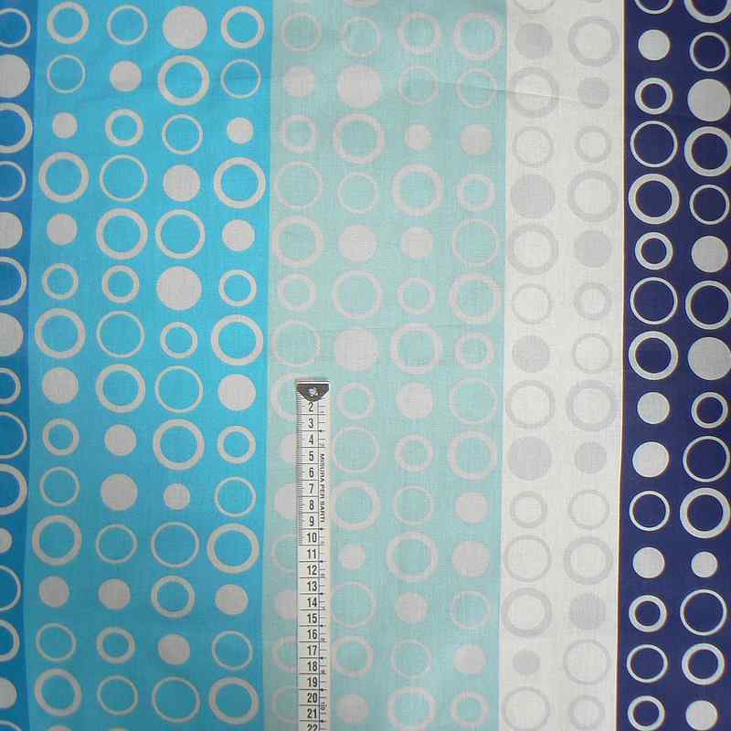 Bavlněná látka 58x48cm kolečka na modré zbytek na patchwork (E248)