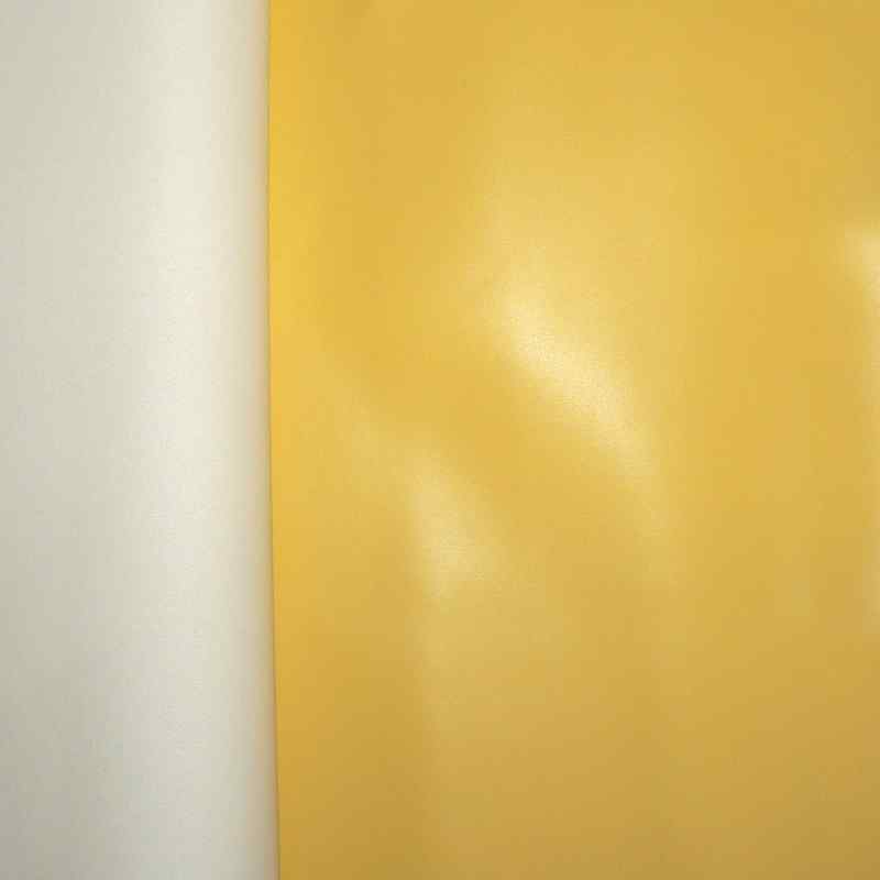 Koženka zbytek 49x140cm banánově žlutá (k227)