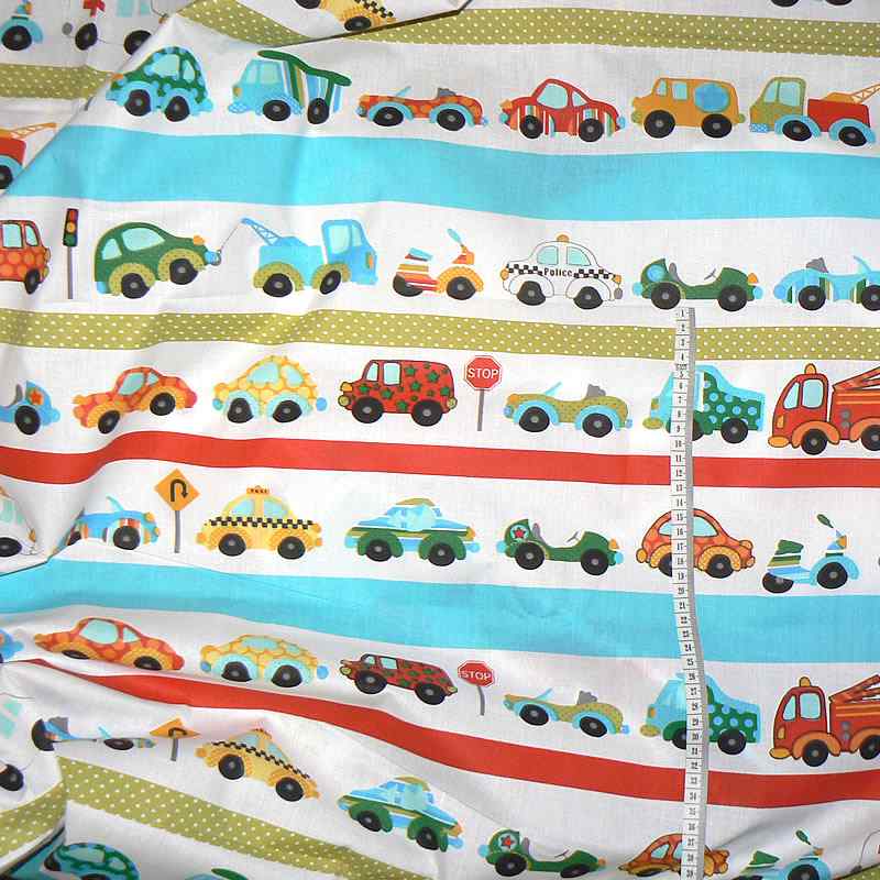 6R210 Bavlněná látka plátno 40x86cm barevná autíčka zbytek na patchwork