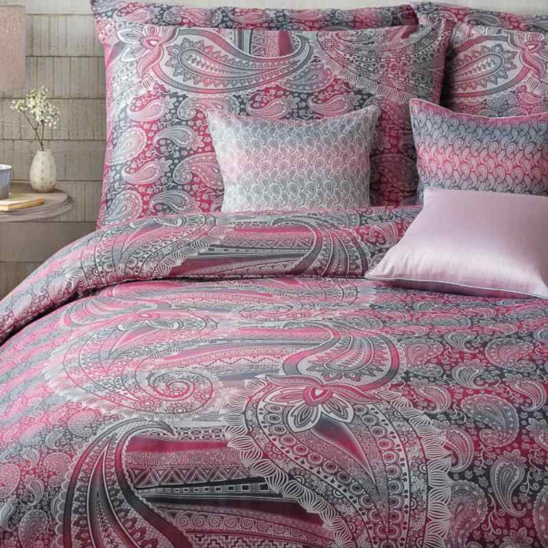 DA328 Diamant damašek exkluzívní bavlněná látka 340x140cm vínová cashmere 130g/m2