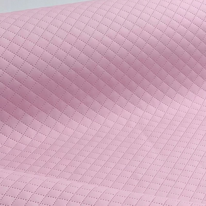 KK327 Exkluzívní koženka zbytek 28x140cm koženka čtverce 2x2cm světle růžová na vatelínu