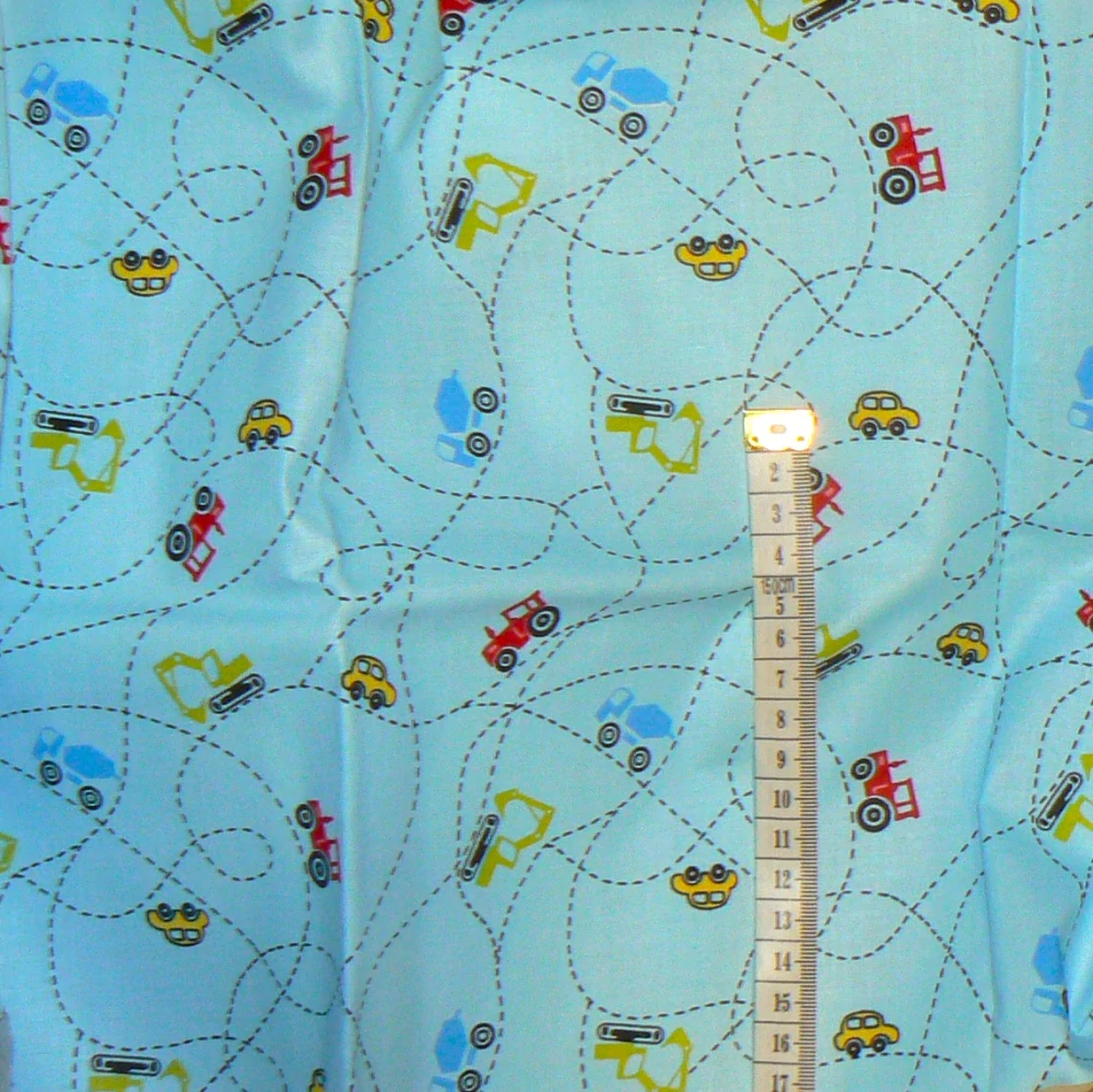 6O262 Bavlněná látka 28x140cm cesty autíčka na modré zbytek na patchwork