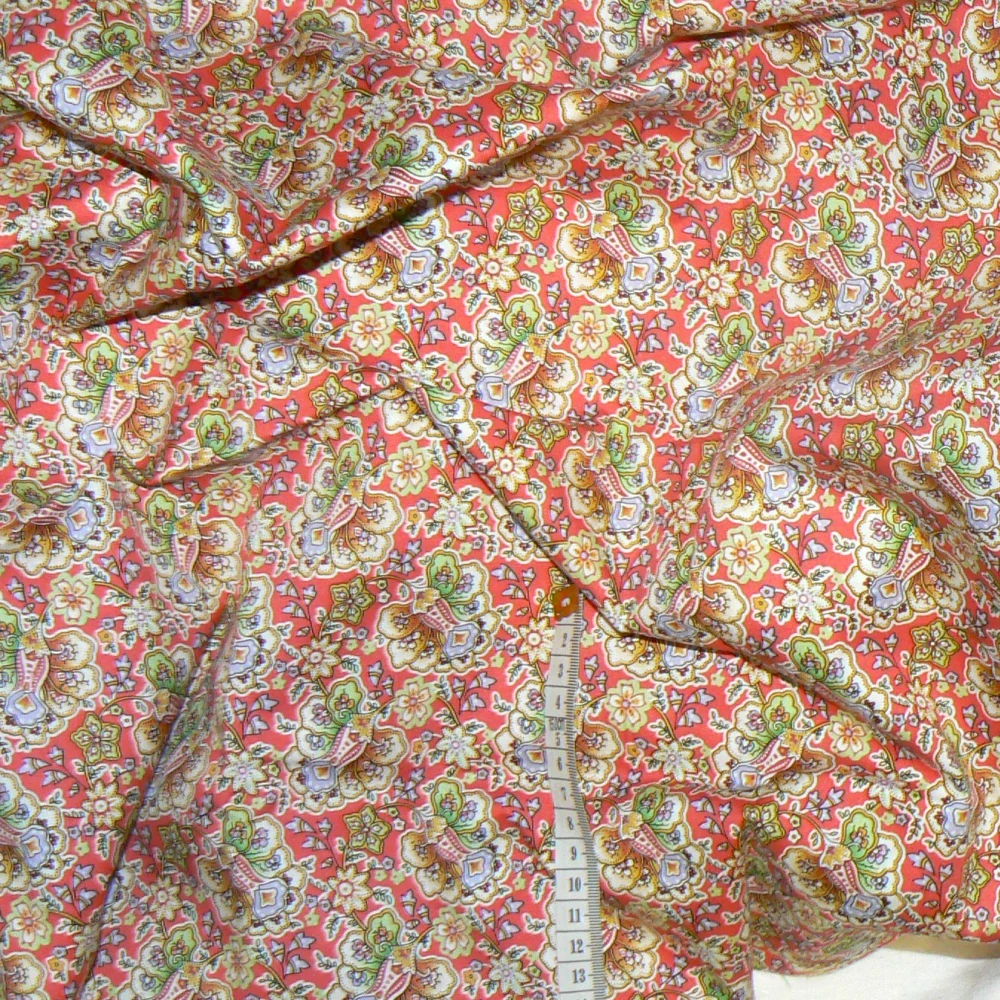 6O267 Bavlněná látka 53x142cm květy na oranžové zbytek na patchwork