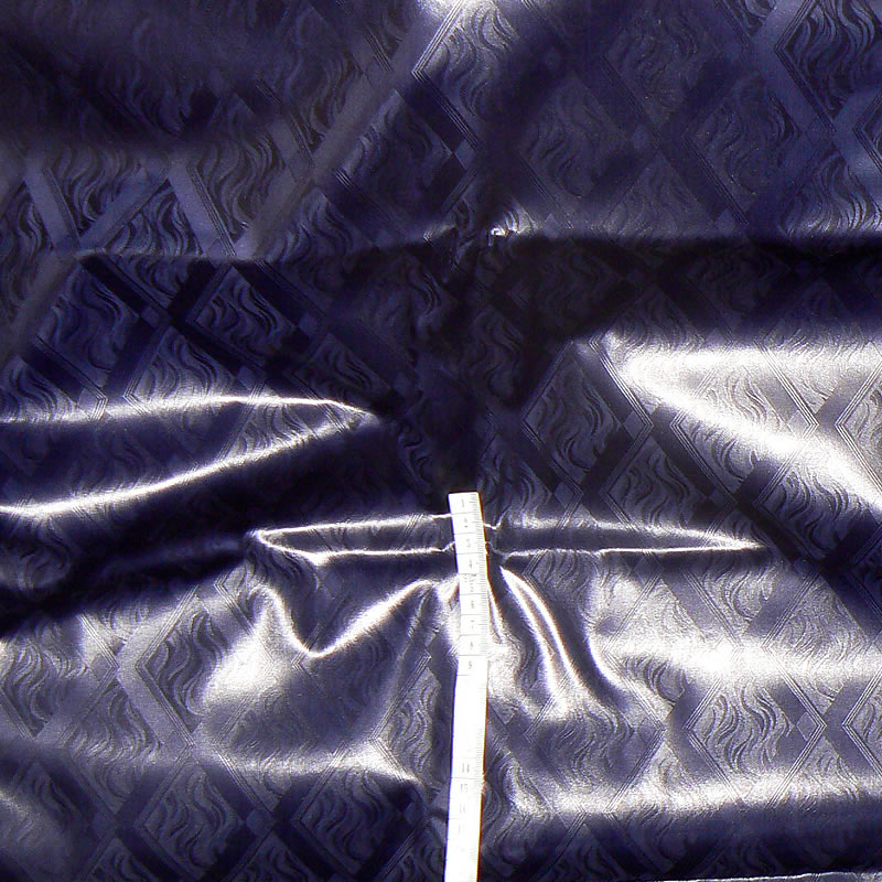 BR299 Exkluzivní lehounký africký bavlněný brokát 385x160cm modročerná kosočtverce velké salsa
