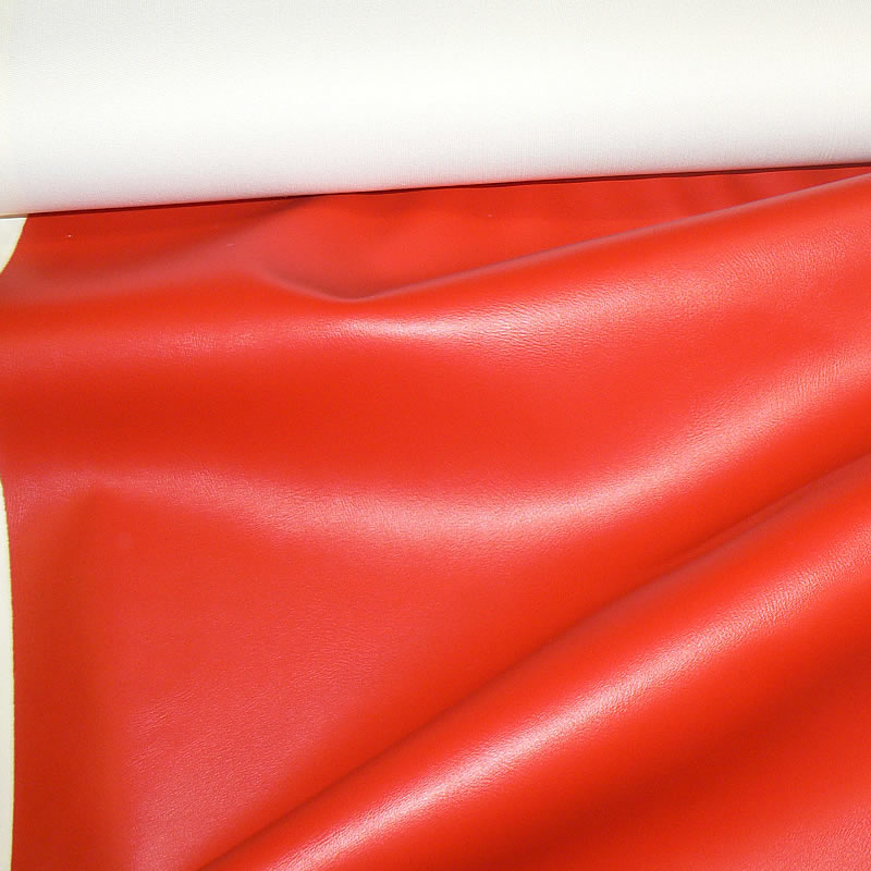 KK1000 Koženka hladká zbytek 45x140cm červená