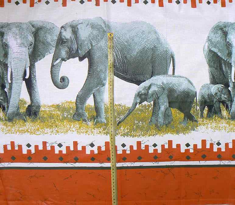 Bavlněná látka 56x66cm oranžová sloni na patchwork (Y31)