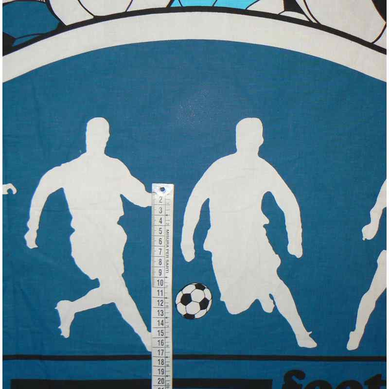 Bavlněná látka 40x35cm fotbalisté vzor zbytek na patchwork (1N184)