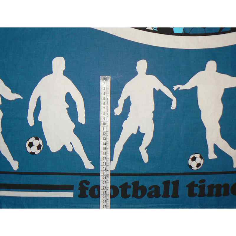 Bavlněná látka 34x50cm fotbalisté zbytek na patchwork (1N188)