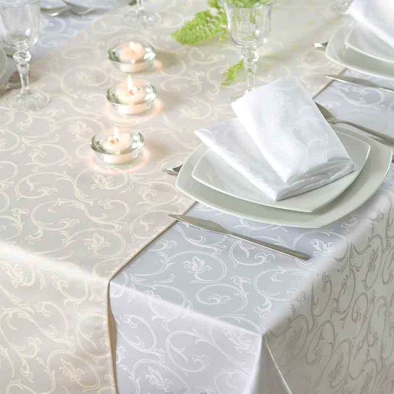 Damašková ubrusovina 200g/1m2 120x140m smetanová ornament (DA538)