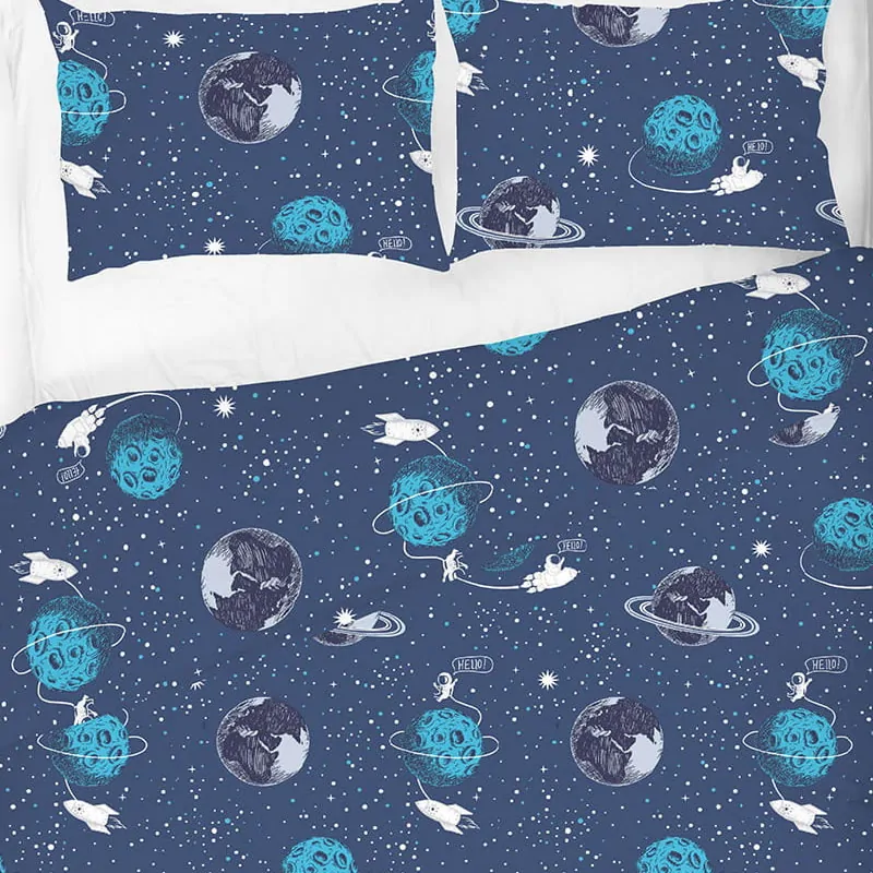 6M57 Bavlněný satén látka 72x120cm planeta vesmír na modré zbytek na patchwork