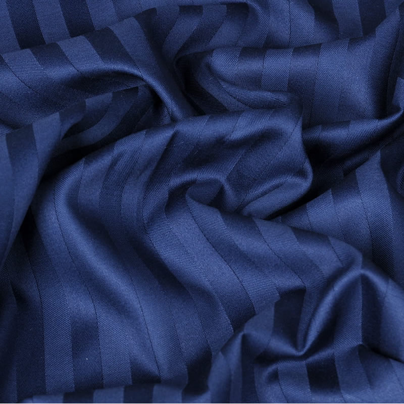 6R306 Bavlněná látka damašek 37x90cm modrá tmavá proužky 1cm