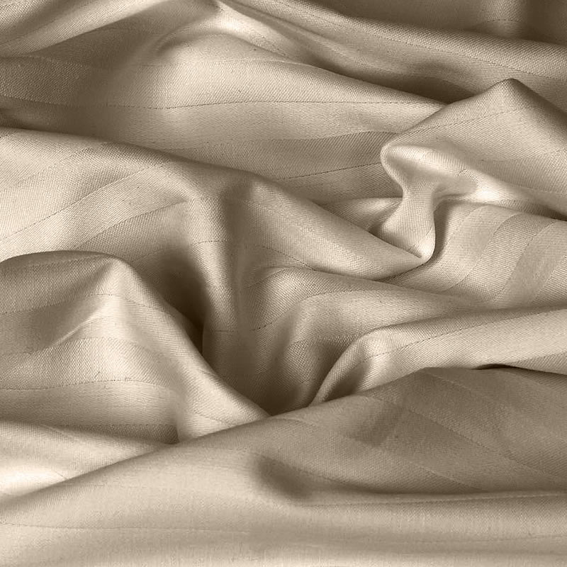 7B83 Bavlněná látka damašek 38x80cm sv. hnědá proužky 1cm