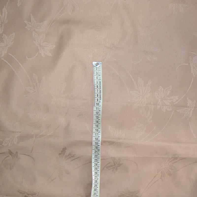 Damašek bavlněná látka 43x140cm javorové listy oříšková (DA481)