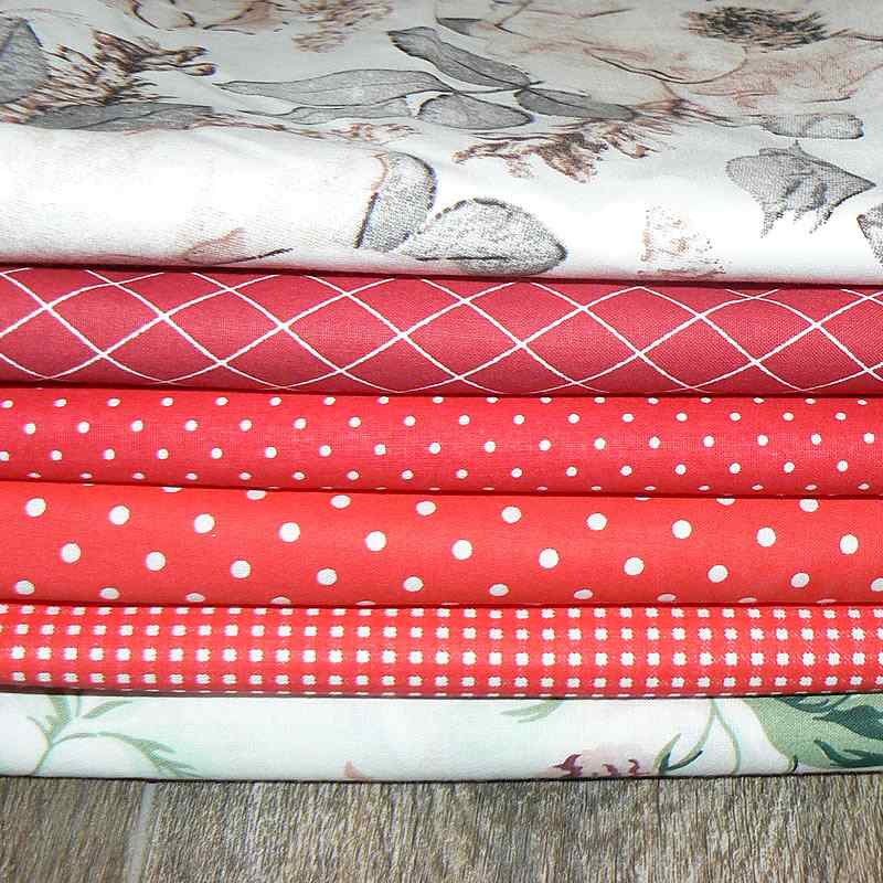BA7 Balíček bavlněných látek 6ks 40x79cm červená balíček na patchwork
