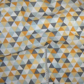 01203 Bavlněná látka plátno 40x79cm pyramidky žlutošedá