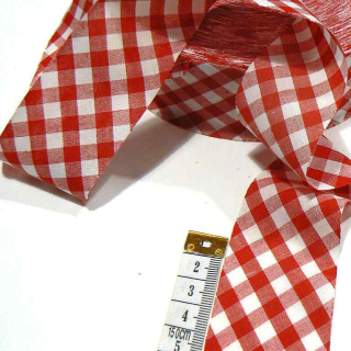 LB Lemovka (šikmý proužek) plátno vínovobílá kostička šíře 40mm nezažehlená