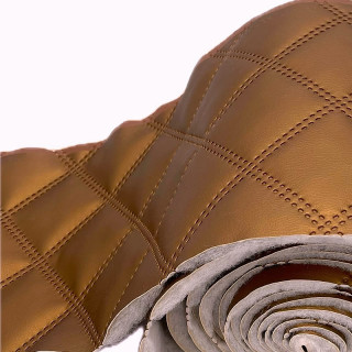 AKCE sleva 30% KZB05 Koženka zbytek 100x25cm koženka 7x7cm čtverce hnědozlatá na vatelínu