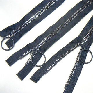 ZA50A Zip abeceda plastový dělitelný 50cm s dekorativním jezdcem šířka spirály 5mm šedo-stříbrná