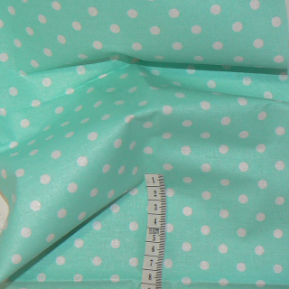 7M77 Bavlněná látka 15x56cm puntík mint zbytek na patchwork